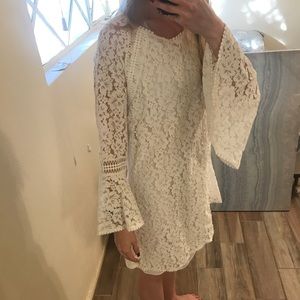 White boutique dress 💕